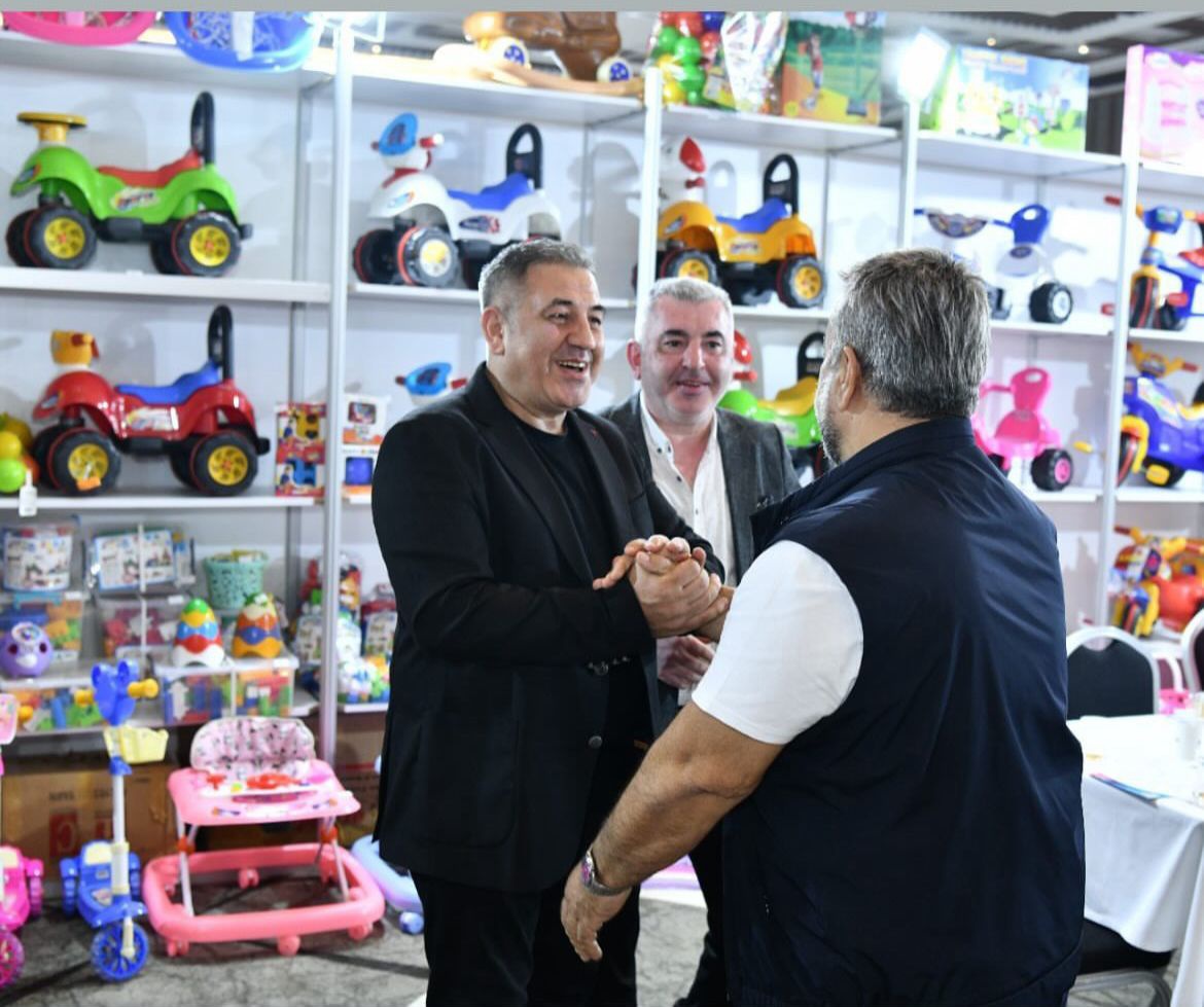 Antalya Fuarı’nda Standımıza Anlamlı Ziyaret : Bülent Serttaş